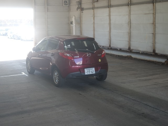 Mazda Demio 2013